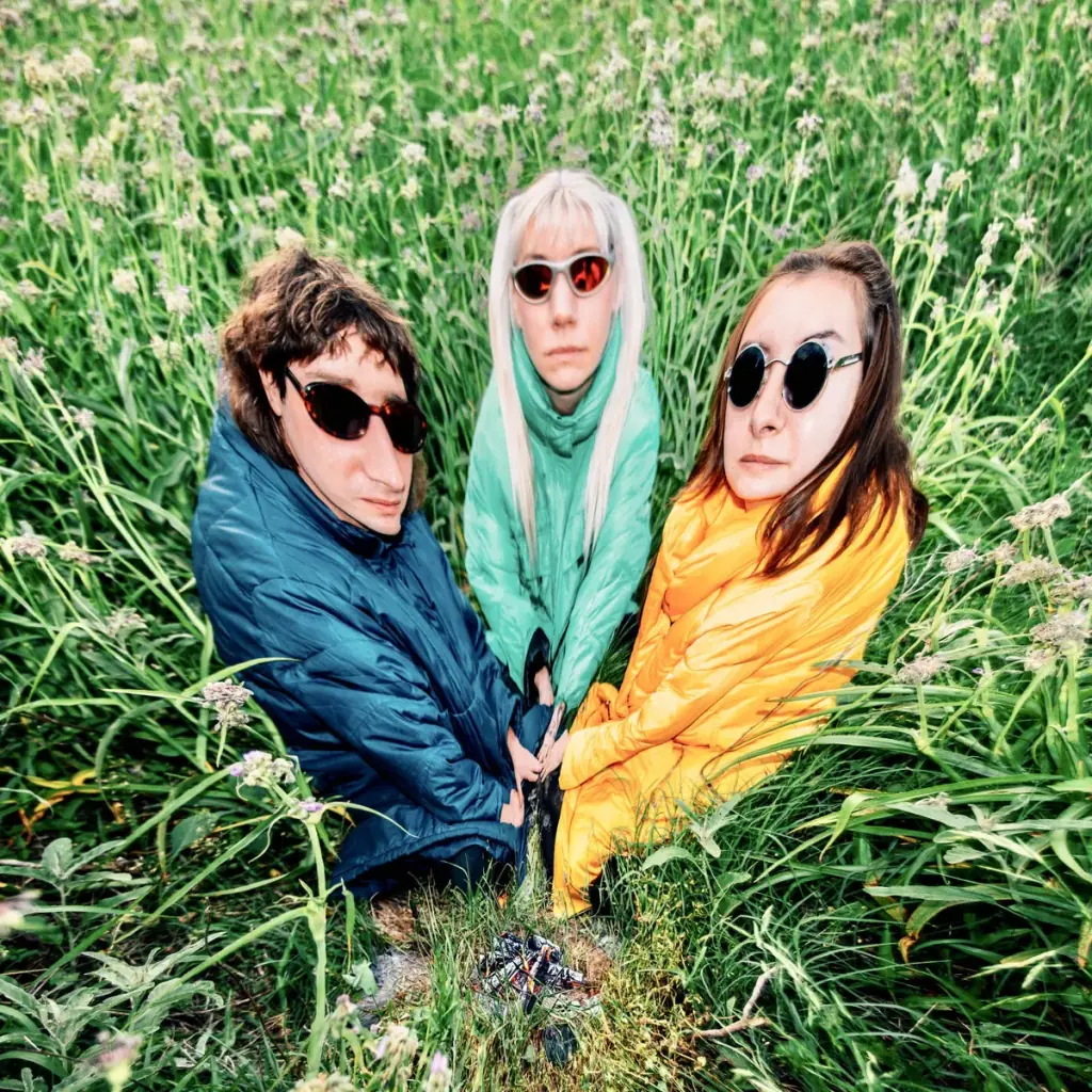 Being Dead – Eels: 